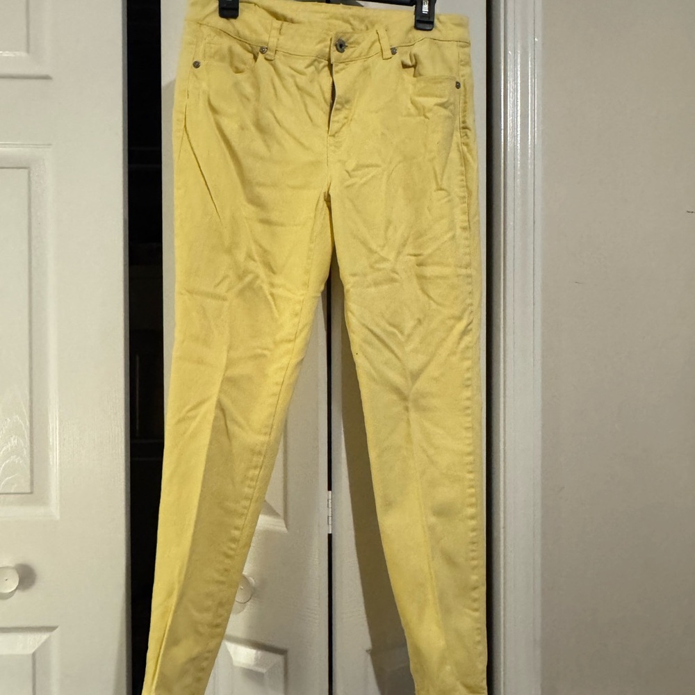 Liz Claiborne Yellow Ankle & Cropped Jeans